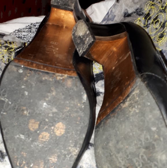 Black pleather, mirror heels - Picture 4 of 6